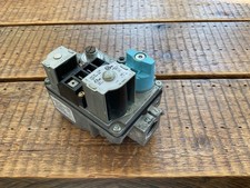 Furnace Gas Valve 36E36 230 C64769-04 White-Rodgers