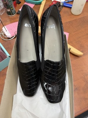 Ara Vail Crocodile Print Black Leather Pumps Women's Size 7