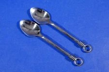 2 x Pfaltzgraff Equator Stainless Teaspoons 7”