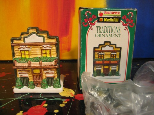 General Store Kwik Fill / Red Apple 1994 Miniature Ceramic Christmas Ornament