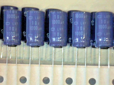   10x Elko Capacitor 1000uF 10V 105° Low Impedance Nippon Chemi-Con