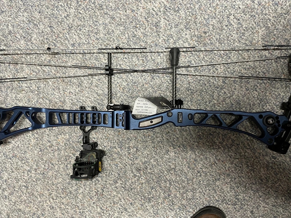 Martin Anax 3D LTE Compound Bow - Image 2 of 4