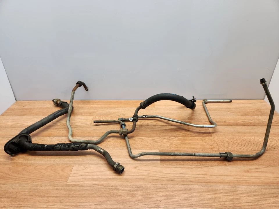 ✅ Juego de tuberías de manguera de aire acondicionado motor M20 BMW E28 528e 1985-1988 OEM BMW E28e Foto 3 de 4