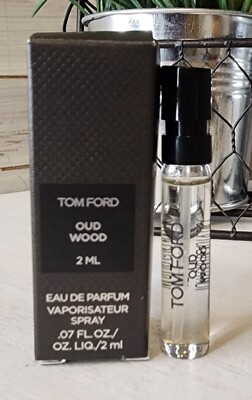 1 Tom Ford Oud Wood Eau de Parfum EDP Sample Spray 2ml NIB 
