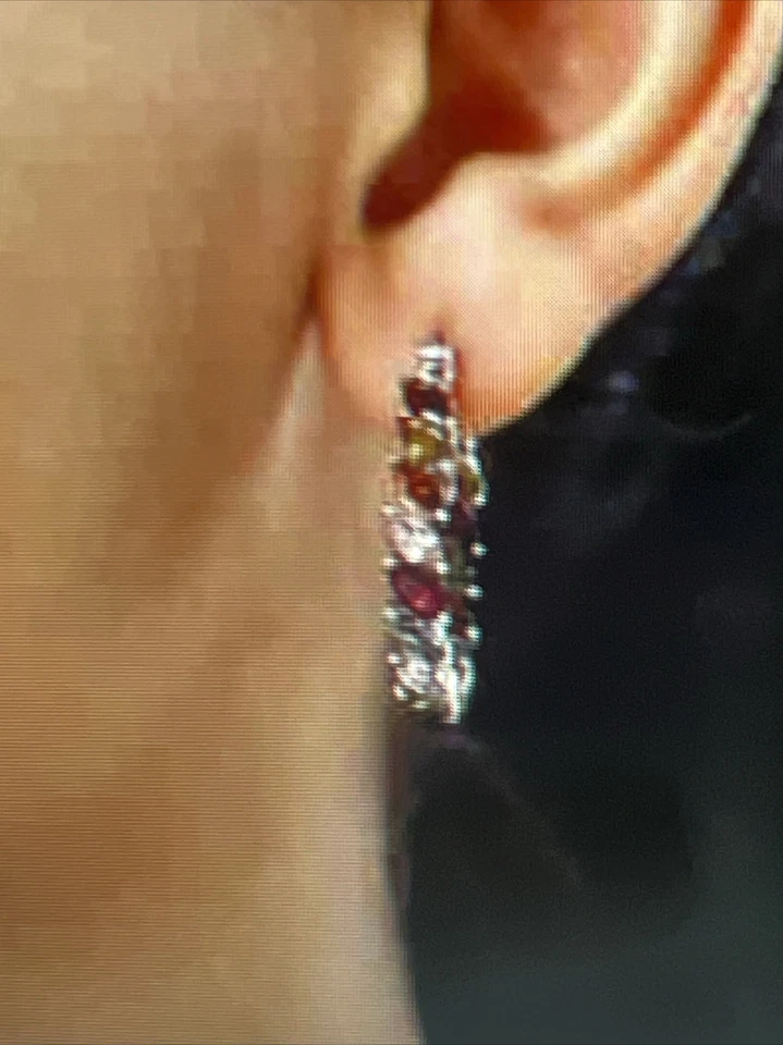 Aretes tipo argolla de turmalina NATURAL en platino sobre plata de ley 6,15 quilates Foto 3 de 4