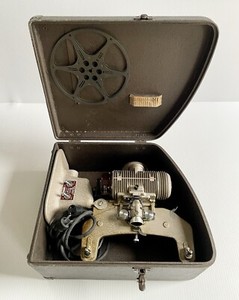 Projecteur De Film Vintage Bell & Howell 8 Mm Modèle 1487A - Chargement Auto - état Excellent