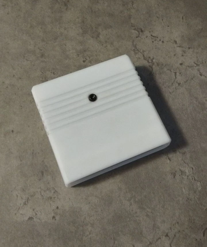 Kung Fu Flash 2 USB-C Cartridge for Commodore 64/128 bubble sticker and SLA case - Image 4 of 4