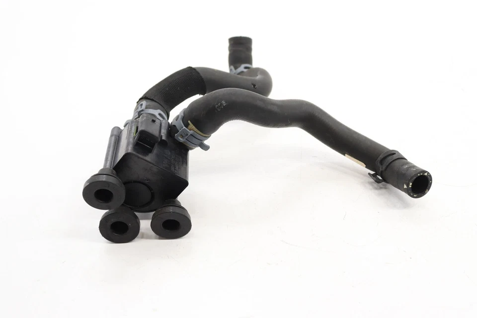 Bomba de agua auxiliar refrigerante motor AUDI Q5 2018-2025 OEM 80A122448ANCF4 Foto 2 de 4