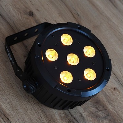 lightmaXX Vega BAT-1 LED Scheinwerfer Akkubetrieben 6x10W DMX defekter Bügel