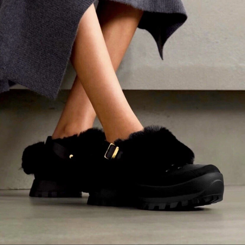Stella McCartney — Stella McCartney Black Trace May Alter Croc Fur Clogs Mules NWT SZ 6/36