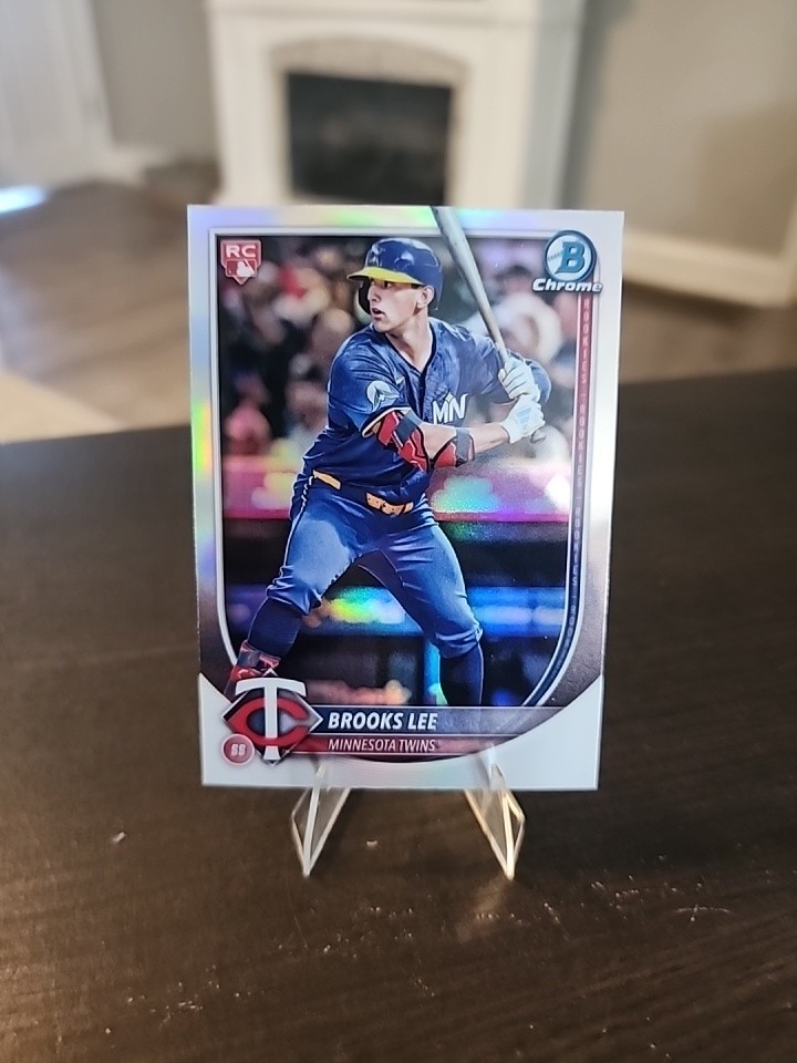 2025 Bowman - Brooks Lee #72 Chrome Refractor Red Rookie Logo SP (RC)