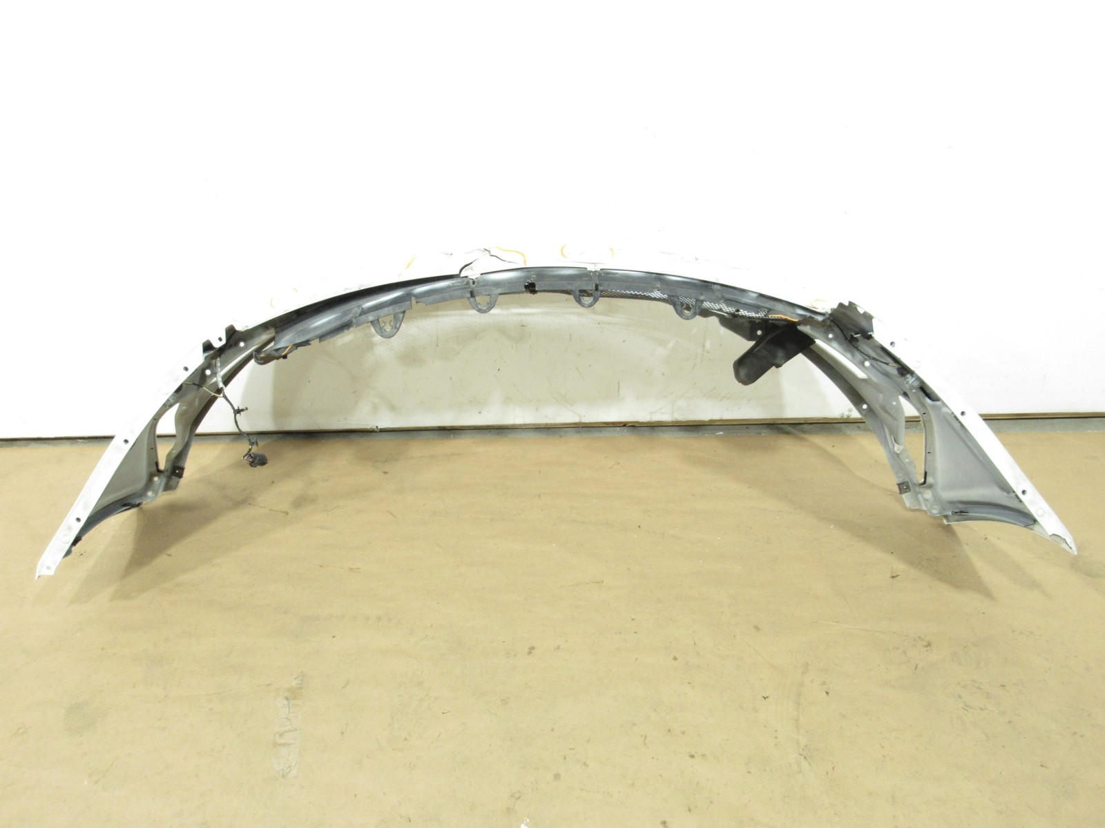 14-18 Aston Martin Vanquish 2014 Front Bumper Cover Shell Grille |Y2
