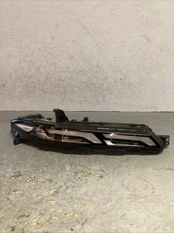 2023 2024 BMW X7 Upper LED Daytime Running Light DRL RH PASSENGER Right Side