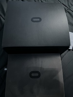 Oculus Rift VR Gaming Headset PC-Powered, Black, with Sensors and Controllers.