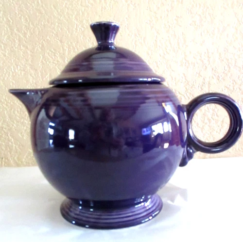 Fiesta Homer Laughlin Fiestaware Tea Pot Purple~Plum Ring Handle with Lid 44 oz
