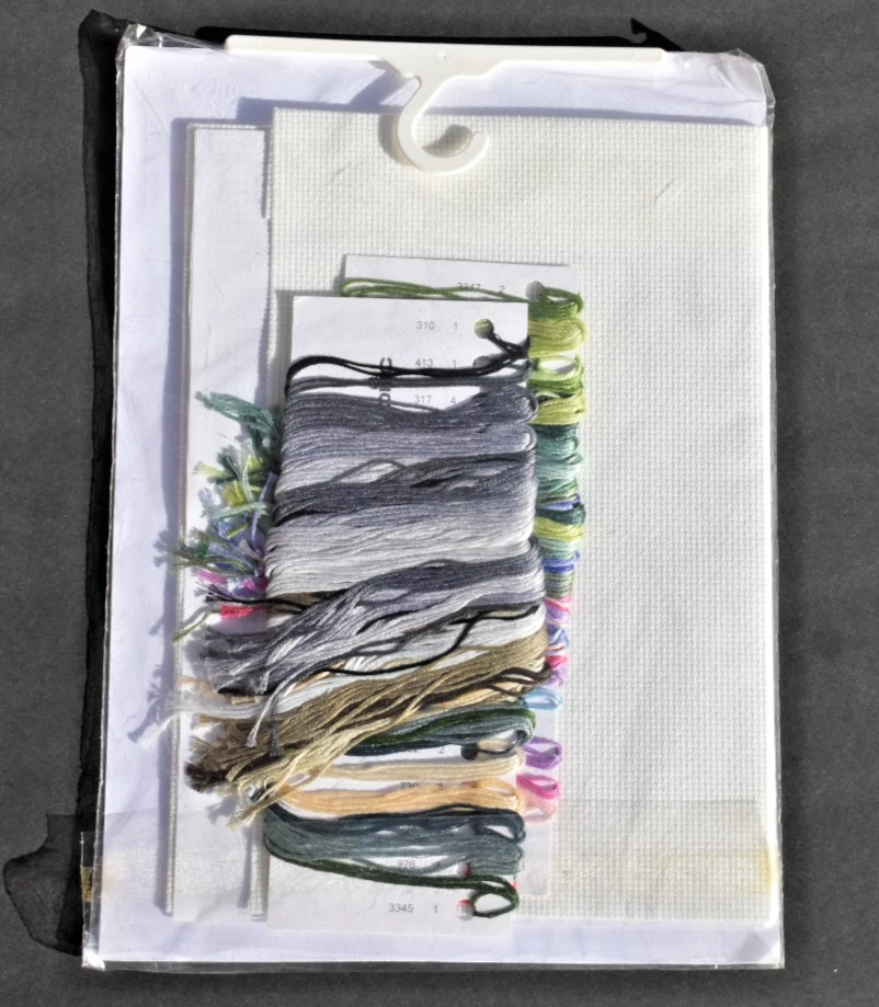 DERWENTWATER Design LANES SERIES Cross Stitch BLUEBELL Lane KIT new - Image 3 of 3