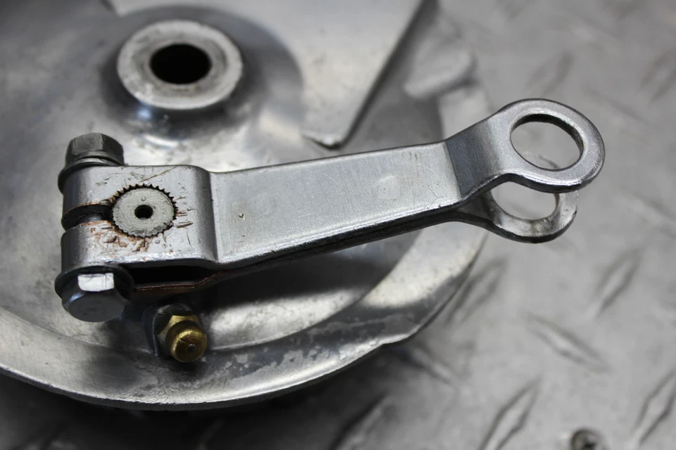 Yamaha YG-T Trailmaster 80 1964 freno de tambor trasero 339-25320-10-00 Foto 2 de 4