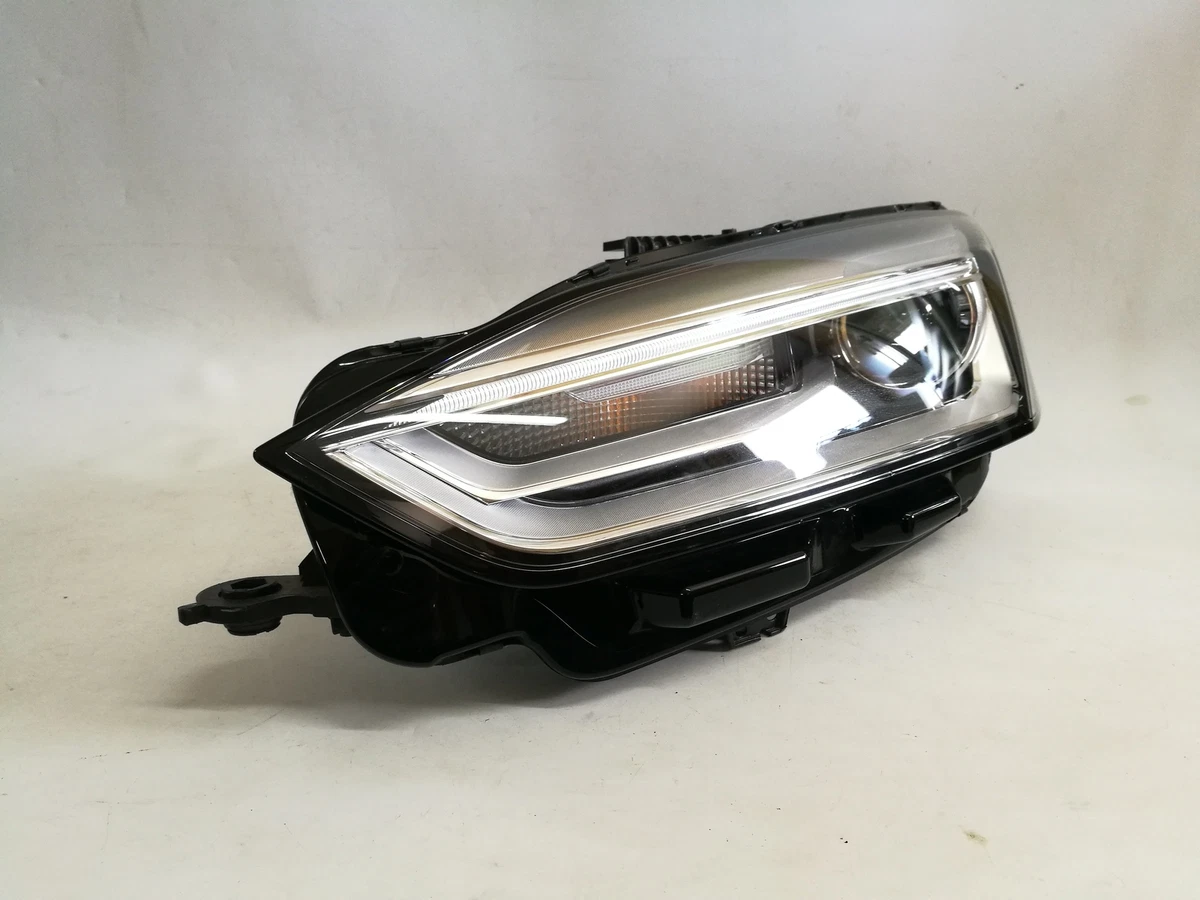 AUDI A5 F53 8W6.941.005.C 030110027103 Front Left Headlight 2.00 