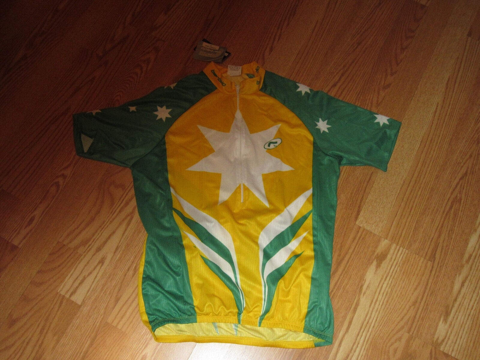 Picture 1 of 4