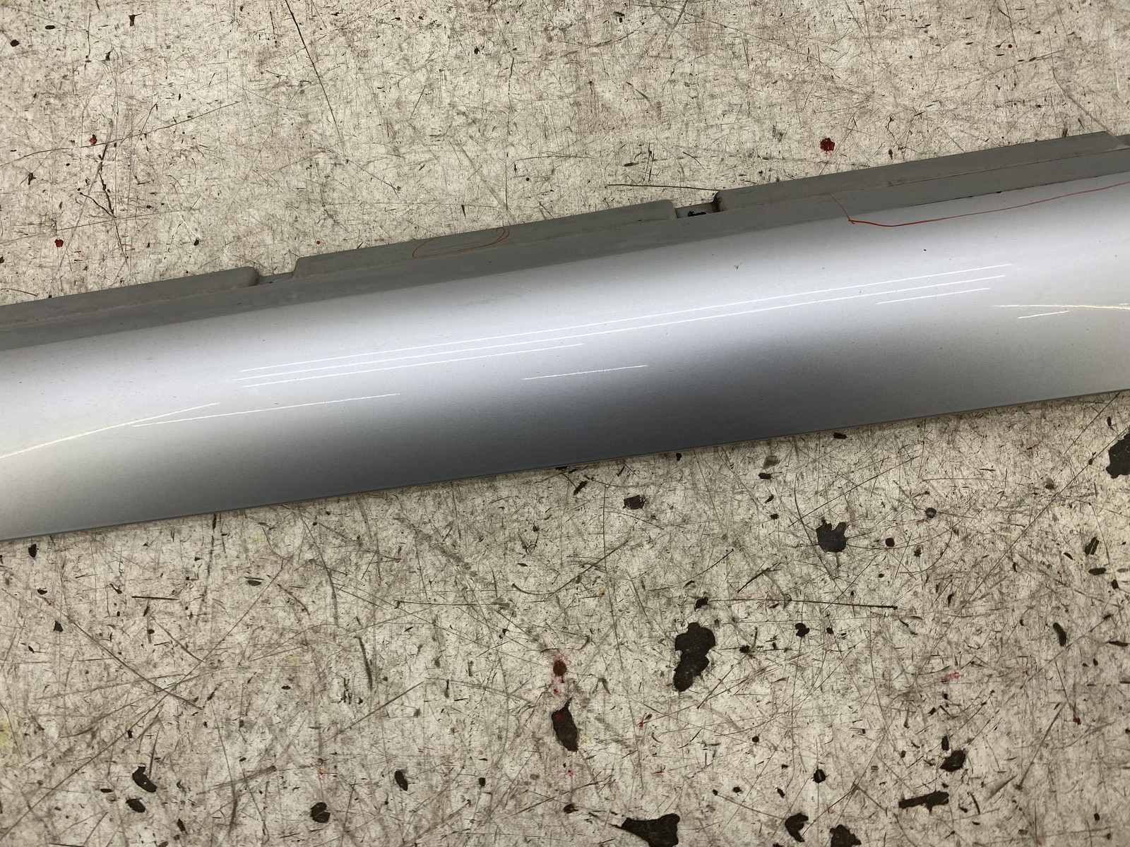 2014-2019 BENTLEY FLYING SPUR OEM RIGHT SIDE LOWER SKIRT ROCKER MOLDING PANEL