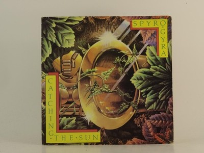 SPYRO GYRO CATCHING THE SUN (89) 2 Track 7'' Single including Picture Sleeve MCA 