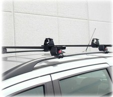 Portasci in materiale plastico per barre portatutto trasporto un paio di sci