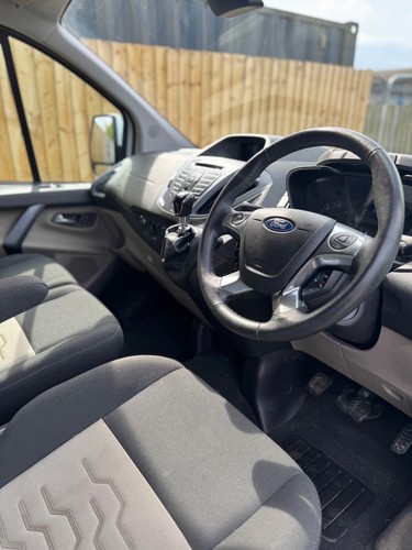 FORD TRANSIT CUSTOM LIMITED CREW VAN ONLY 15K MILES **NO VAT** - Picture 15 of 19