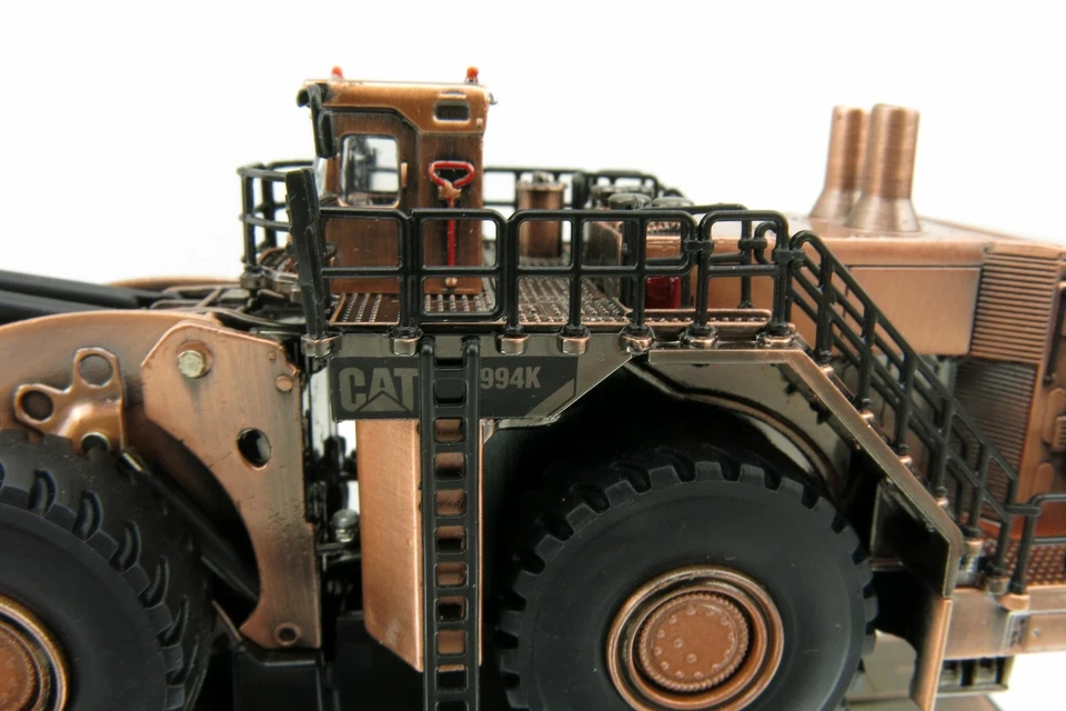 Diecast Masters 85672 Cat 994K Mining Wheel Loader Copper Elite  1:125 - Image 4 of 4