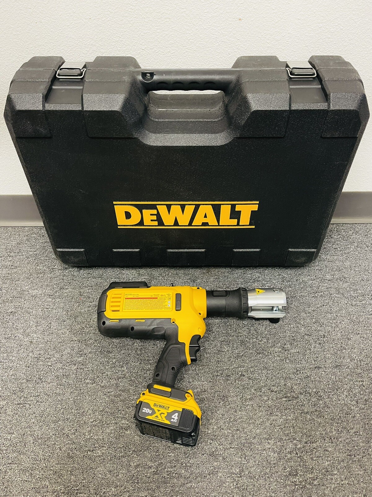 DEWALT DCE200M2K 20V Max Copper Pipe 