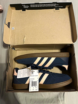 adidas Breaknet Sleek Women s Low Top Lace-Up Sneakers Navy/Pink IH1380