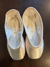 New Virtisse Verve Pointe Shoes - 3 XX M