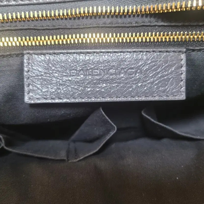 Balenciaga Motor Bag Leather Shoulder Bag with Accessories thumbnail 3