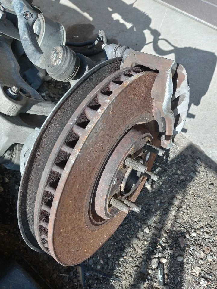 04-07 Rotor de disco de freno delantero derecho o izquierdo Jaguar XJ8 Vanden Plas X350 OEM Foto 2 de 3