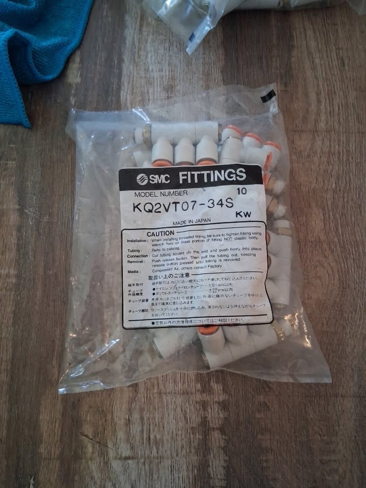 SMC Push-to-Connect Tee Fittings KQ2VT07-34S, Pack of 10, Made in Japan