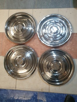 Bentley 4x Hubcab chrome used Part UG.13195 non vented Fits RR Shadow as well