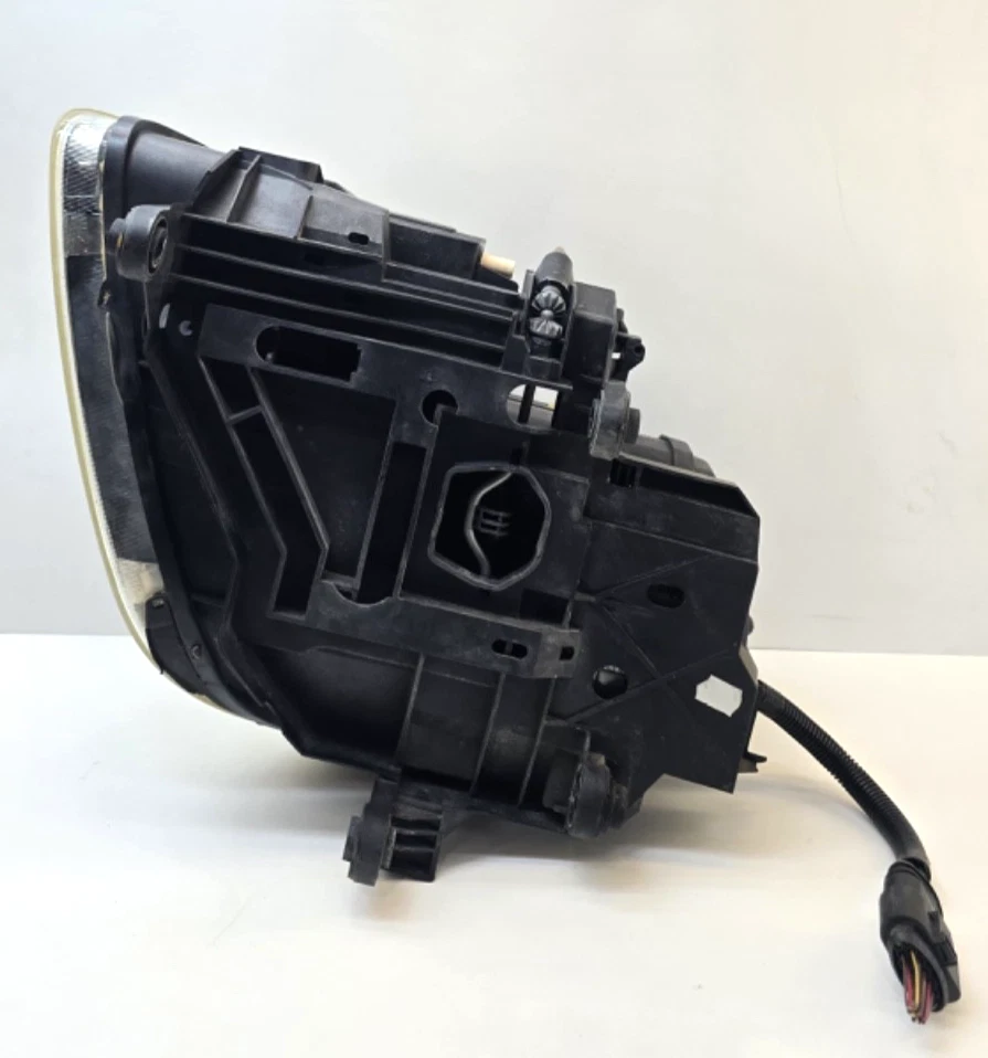 Ксеноновая передняя правая фара фара 03–06 Porsche Cayenne 955 - Изображение 4 из 4