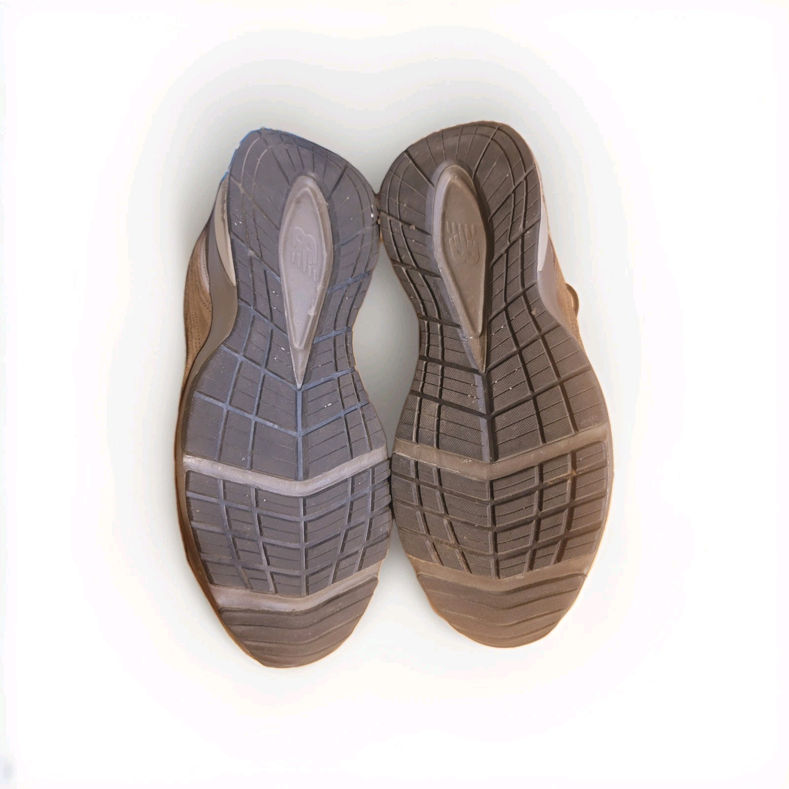 New Balance 608v5  Brown Suede Men's Athletic Sneakers MX608UB5 4E Size 11.  thumbnail 4