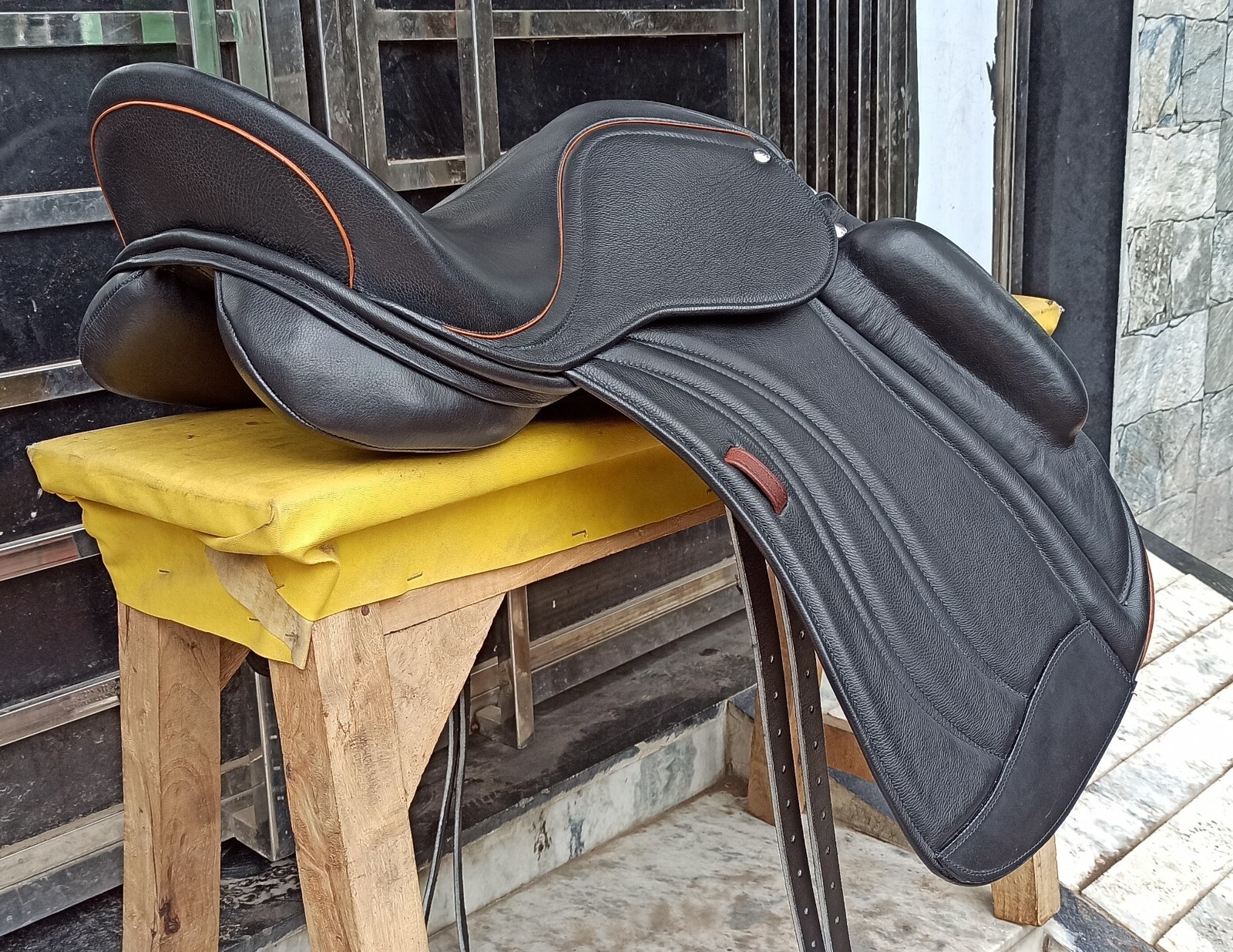 Leather Dressage Monoflap Saddle Brand New Adjustable Gullets, Size 17" to 18"