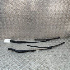 LAND ROVER RANGE ROVER VELAR L560 Front Wiper Arms HK83-17526-BA 2018 RHD