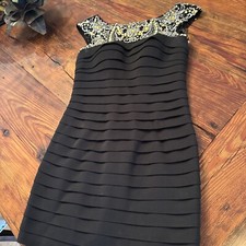 SHERRI HILL/YELLOW AND WHITE SWAROVSKI Crystal/DRESS SIZE 4 MINT Black