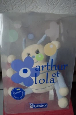 Peluche doudou coccinelle collection publicitaire Arthur et Lola NEUF - Photo 1/3
