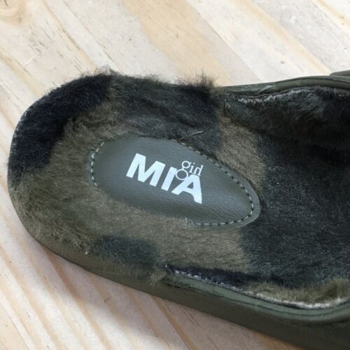 Mia Sandals Womens 7 Slip On Slides Olive Casual Open Toe Buckle Strap Faux Fur - Picture 15 of 17