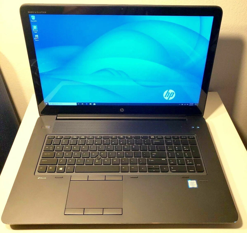 Workstation HP ZBook 17 G3 i7-6820HQ 4TB NVMe + SSD 64GB 17.3 Quadro M5000M 8GB - Image 2 of 4