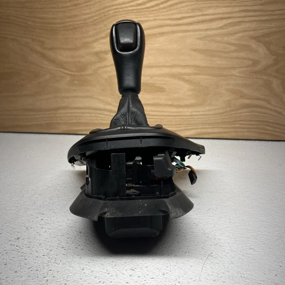 2004-2006 BMW X5 Automatic Transmission Floor Gear Shift Knob Shifter Assembly - Image 4 of 4