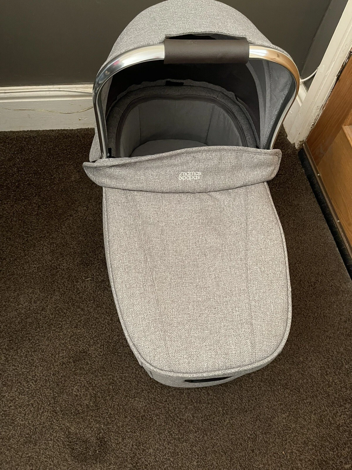 Mamas And Papas ocarro carrycot Grey Signature Edition With Mattress