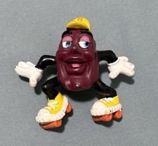 California Raisins 1988 Vtg PVC Figurine Purple Toy Roller Skates Will Vinton