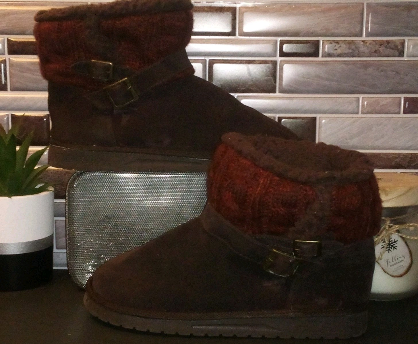 Essentials by Muk Luks Boots Women's 8 Brown Faux Fur Lined Faux Suede Insulated