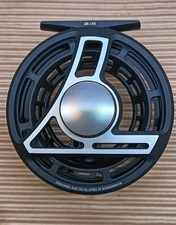 LOOP Q Fly Reel 4/6 Trout Fly Fishing Reel Unused with Pouch & Box from Japan