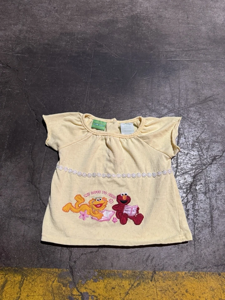 Sesamstraße Elmo Vintage Mädchen Shirt Größe 18m Lesen macht Spaß