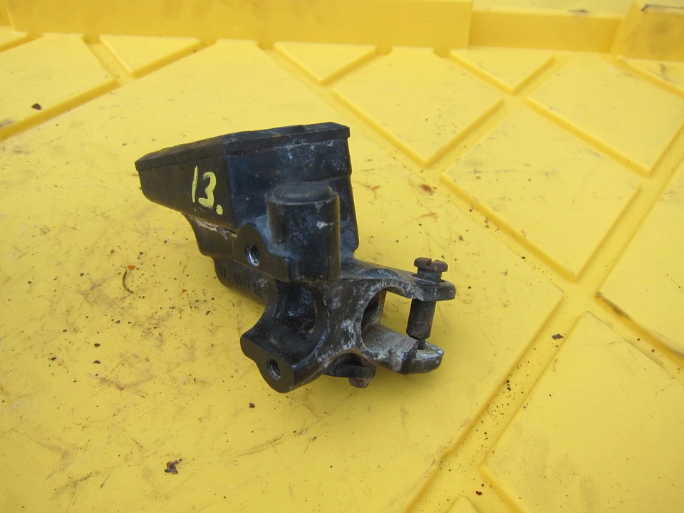 1980 Suzuki GS1000 G OEM FRONT BRAKE MASTER CYLINDER - Image 2 of 4